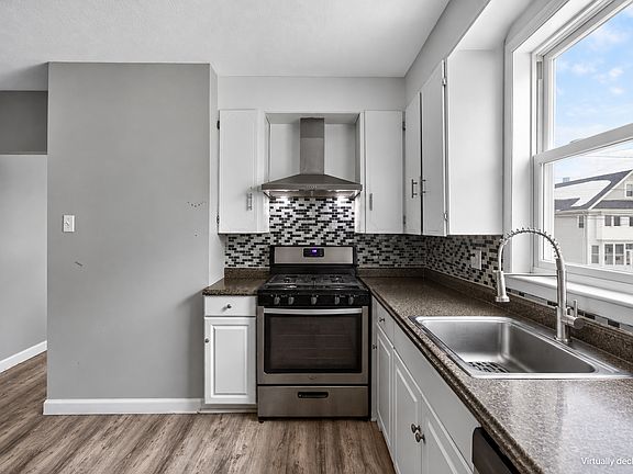 2nd image of 64 Hancock St