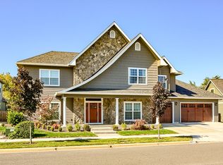 927 Buck Point St, Central Pt, OR 97502