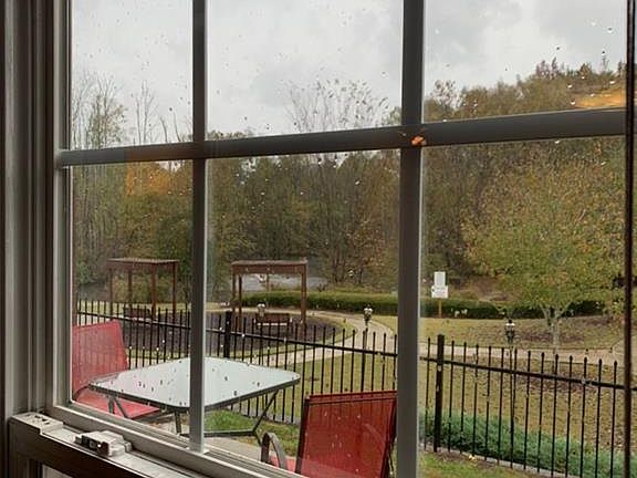 5th image of 130 Creekwood Dr