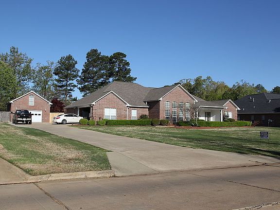2nd image of 7105 Tall Oaks
