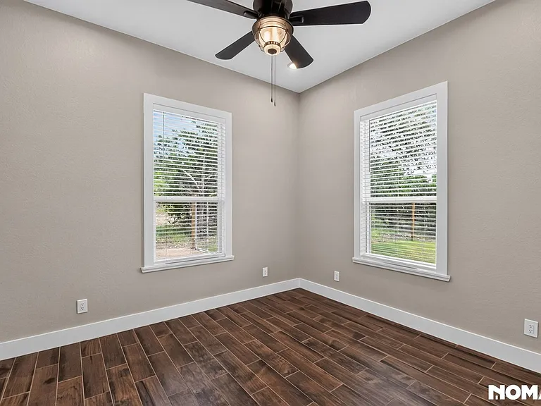 1130 Circle Acres Acres #A — Photo 26
