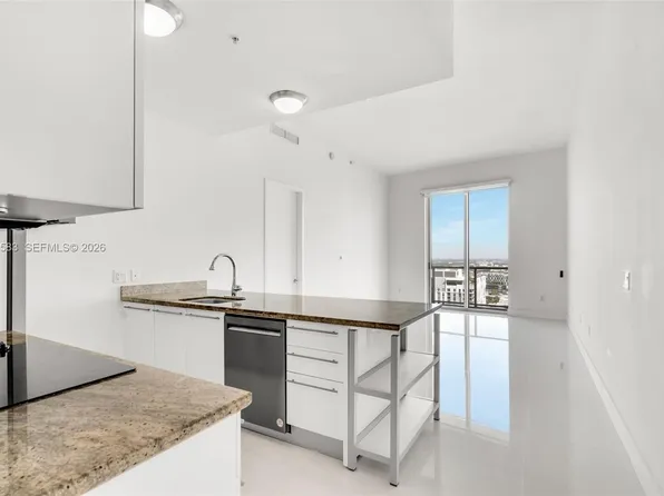 185 SW 7th St APT 4401, Miami, FL 33130