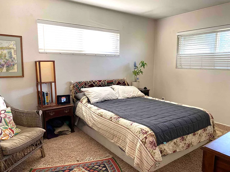 406 Crestview Dr — Photo 8