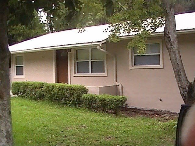 1st image of 1611 SE 35th St