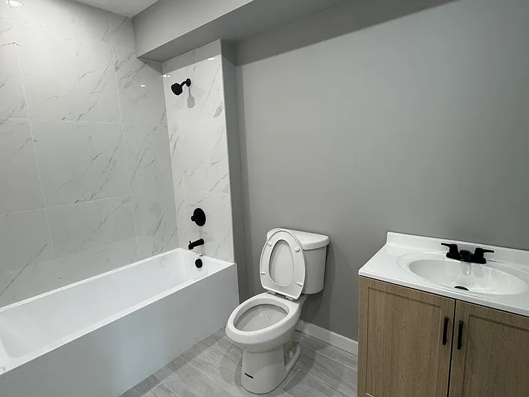 55 Lander St #2B — Photo 14