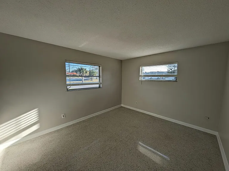 1580 Andover Dr — Photo 30
