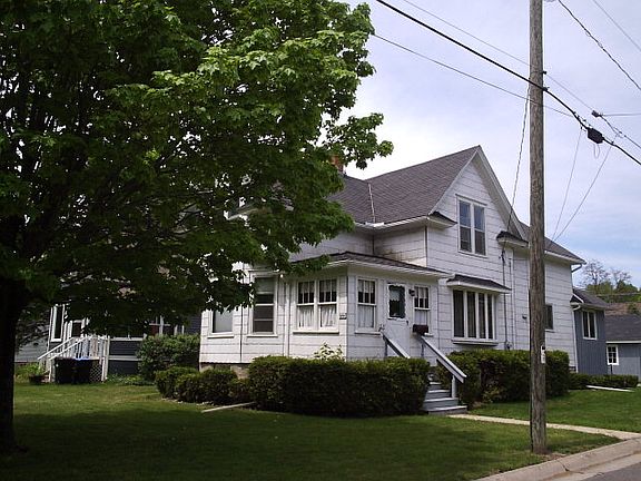 2nd image of 834 Superior St