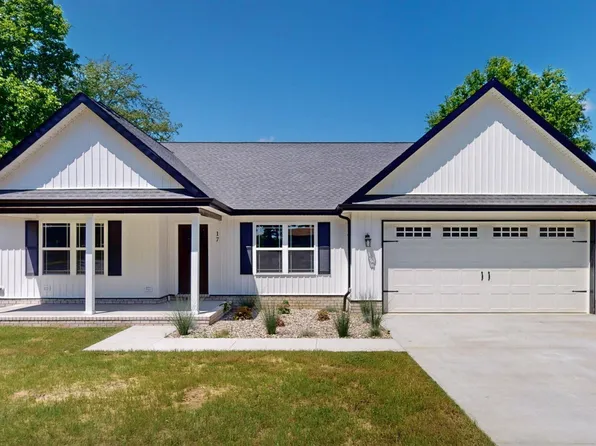 17 Haynes Creek Dr, Murray, KY 42071