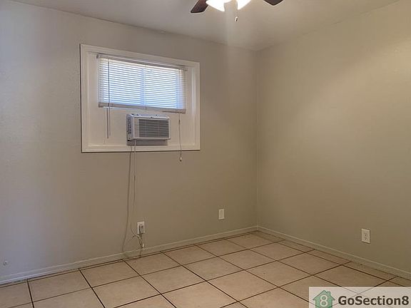 5th image of 721 W Cheryl Dr APT 3