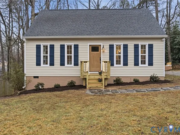 11101 Dumaine Dr, Midlothian, VA 23112