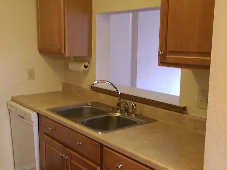 6 Kitchen