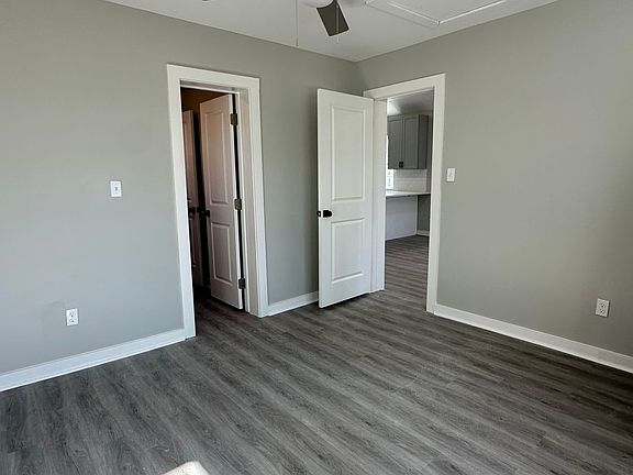 3rd image of 157 Taylor St