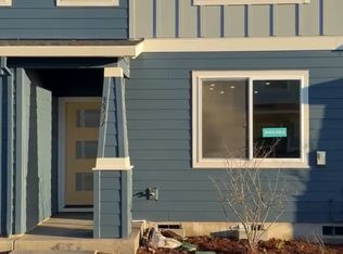 3387 SE Equinox Ln, Hillsboro, OR