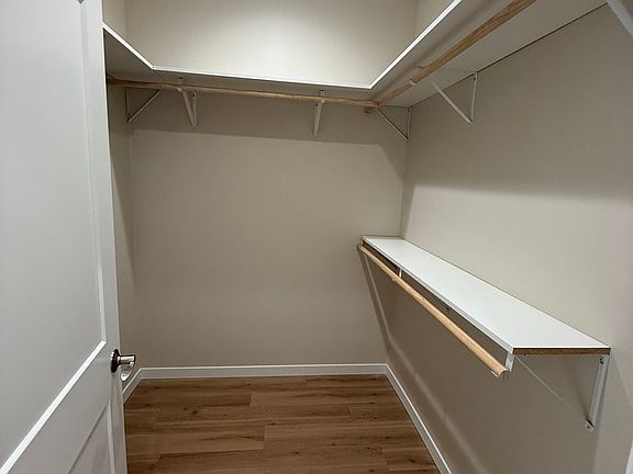 4th image of 3333 10th Ave NW