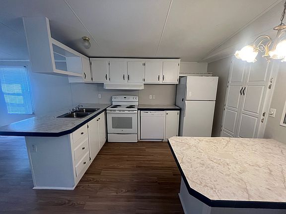 3rd image of 308 Alberon Pl