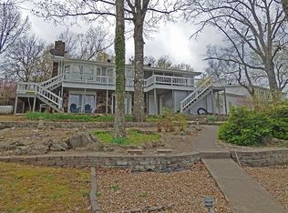 171 W Lakeshore Dr, Cherokee Village, AR 72529