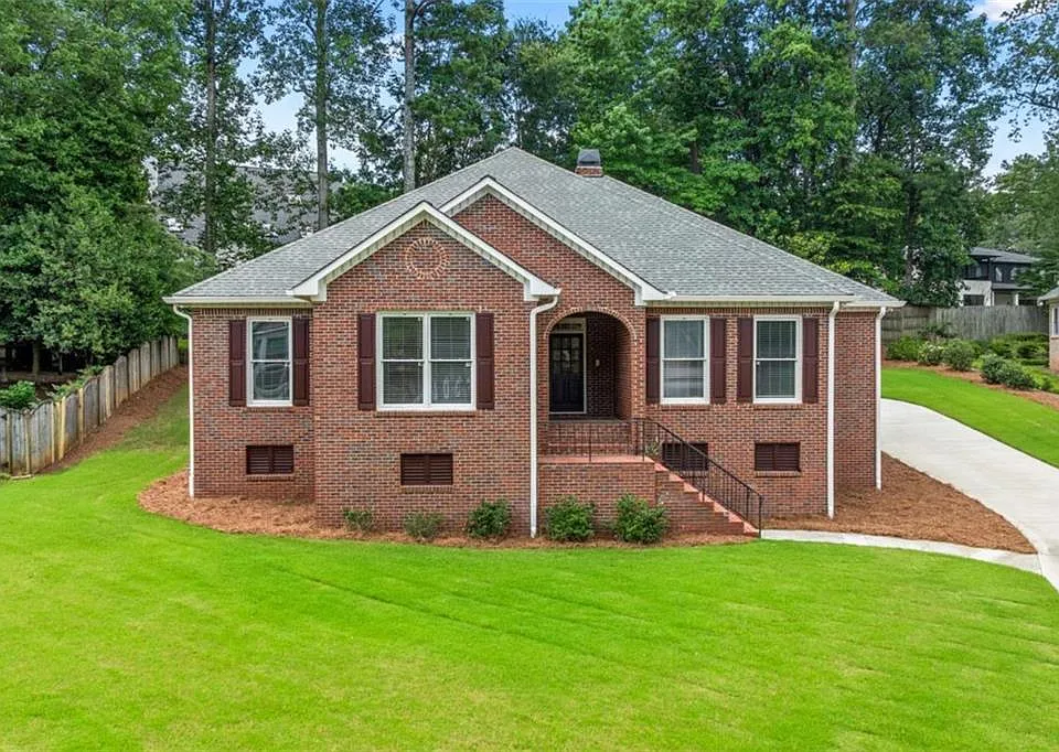 603 Fairway Ct