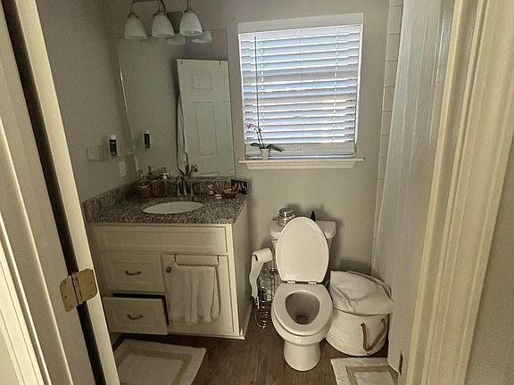 2nd image of 1753 Jackson Ave E #7