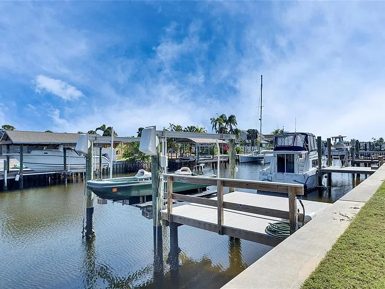 1025 Apollo Beach Blvd #1 — Photo 47