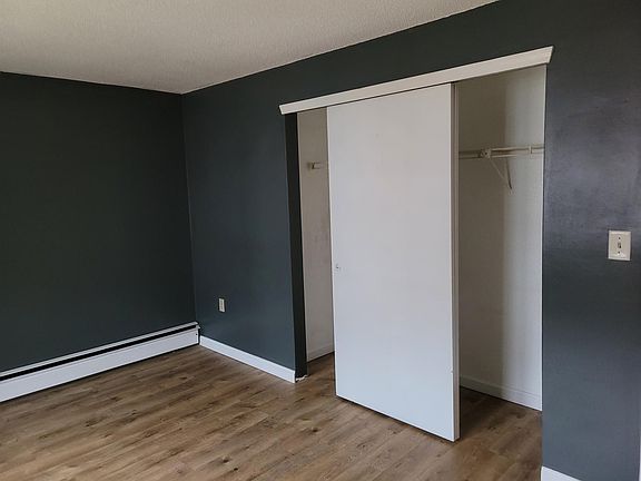 5th image of 4 Knights Bridge Dr APT 201