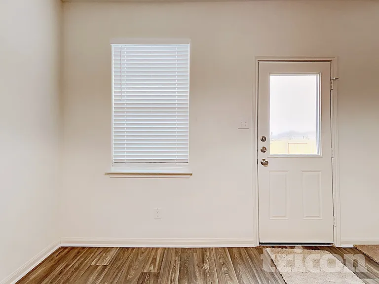 732 Shoal Crk — Photo 18