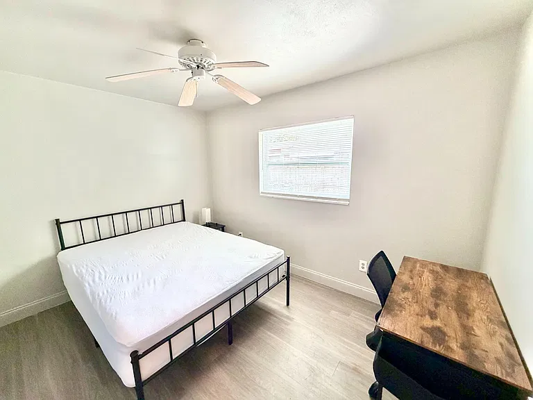 Jasmine Cir N — Photo 3