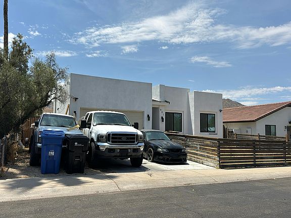 3rd image of 801 W Buist Ave