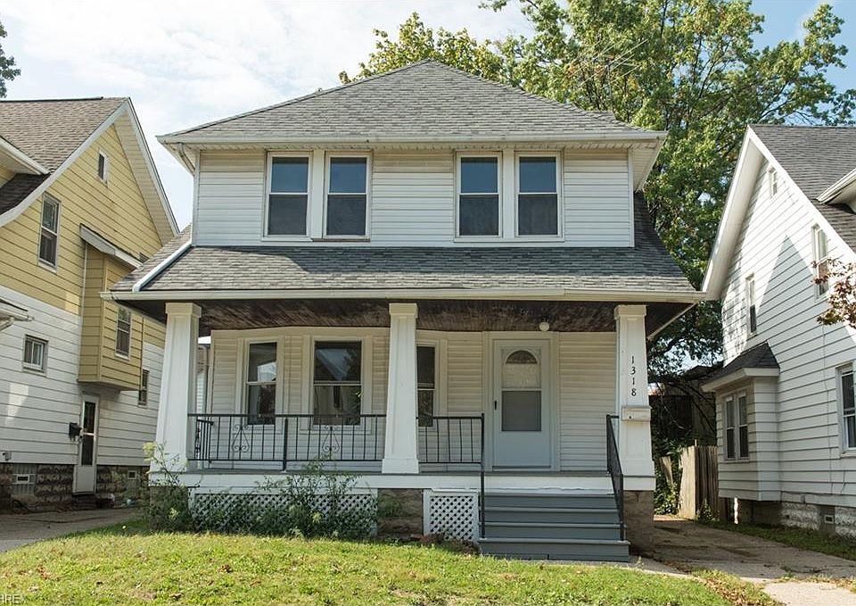 1st image of 1318 Lakewood Ave