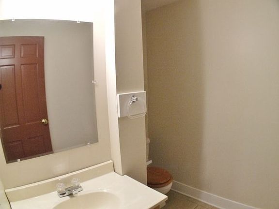Lower level bath
