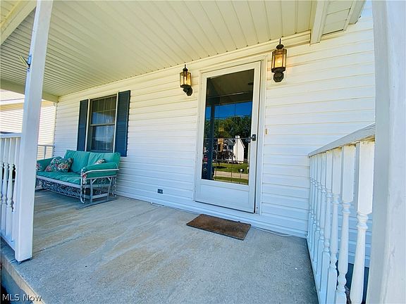 4th image of 869 Moss Canyon Dr