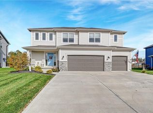 18914 189th St, Spring Hill, KS 66083