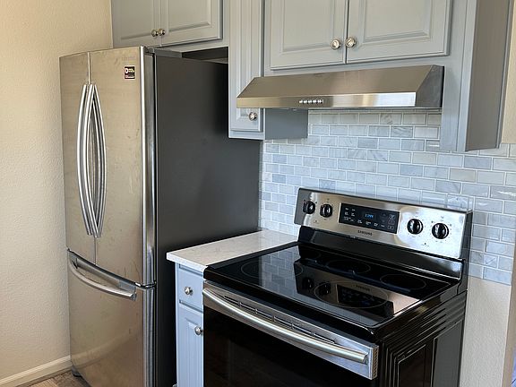 4th image of 480 E Okeefe St APT 305