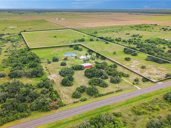 4889 State Highway 111, Midfield, TX 77458