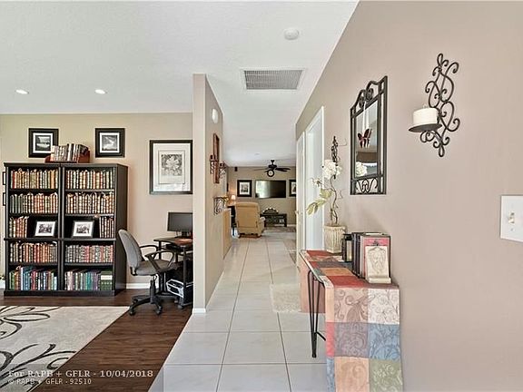 4th image of 10951 NW 21st St