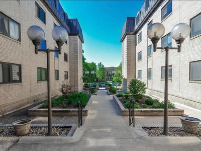 4355 Maryland Ave APT 225, Saint Louis, MO, 63108