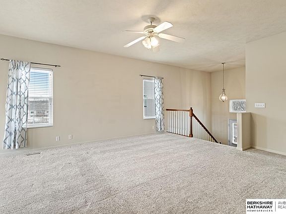 5th image of 15210 Camden Cir