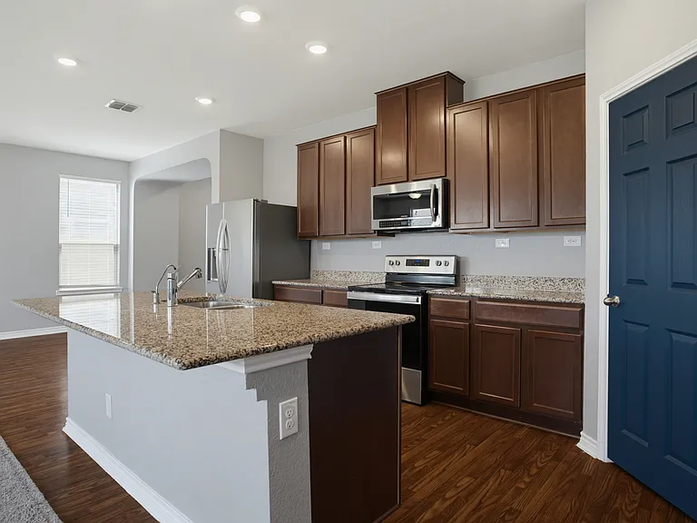 3139 Old Almonte Dr — Photo 5