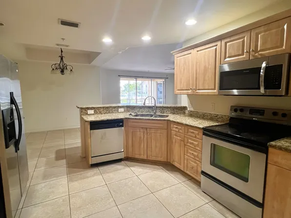 710 SW 47th St, Cape Coral, FL