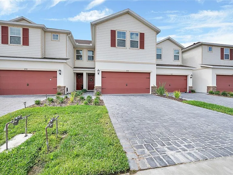 11532 Woodleaf Dr — Photo 1