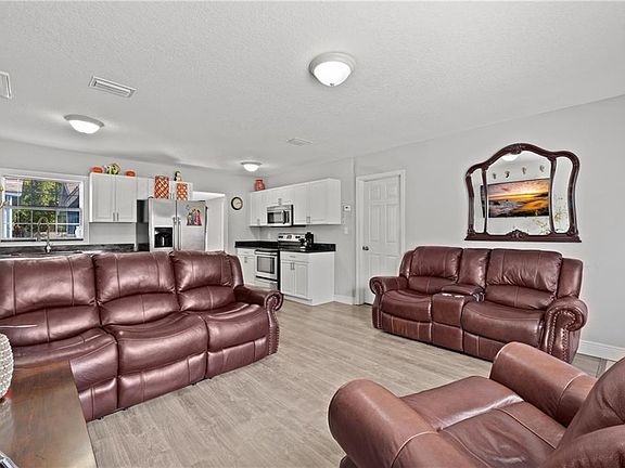 4th image of 6803 N Himes Ave