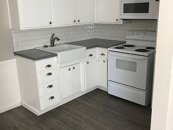 2nd image of 3224 W St #W04