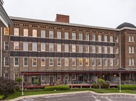 1350 Rosa L Parks Blvd