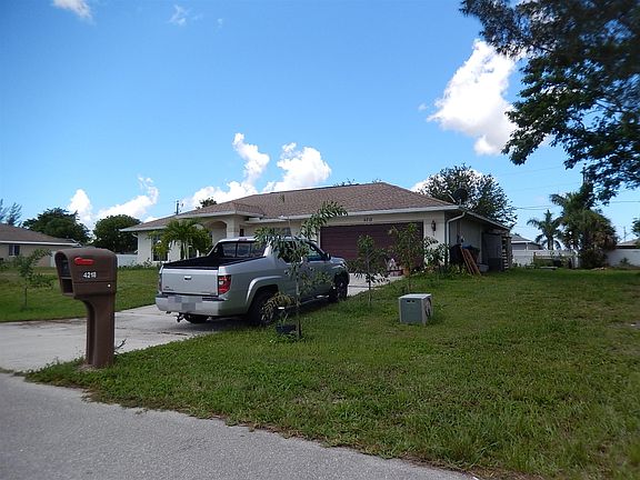 3rd image of 4218 SW 14th Pl