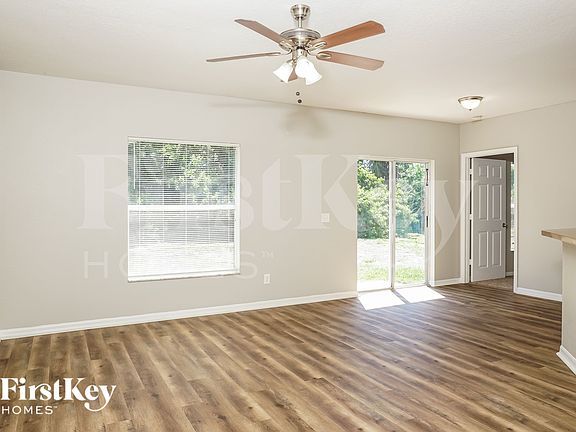 4th image of 3958 N Chamberlain Blvd