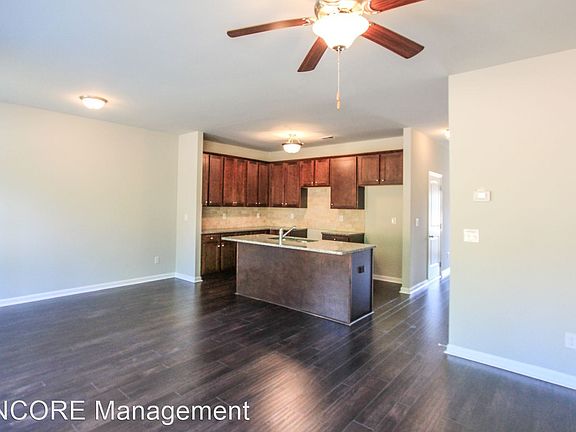 3rd image of 5910 Cassie Dr