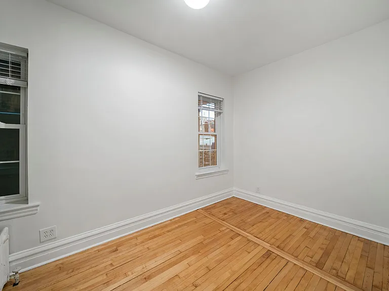 2629 N Troy St #1 — Photo 13