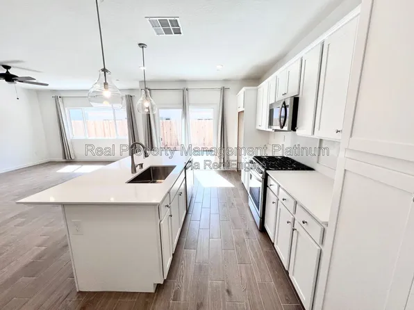 7229 E Cornell Ave, Fresno, CA 93737