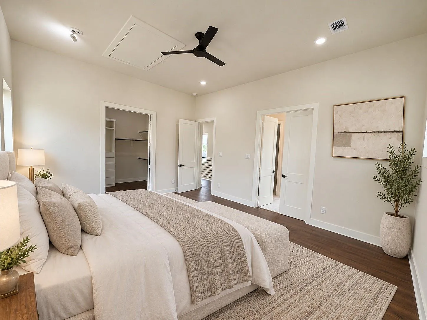 3 bed, 3.5 bath, 2452 sqft, $4,000 — Photo 3