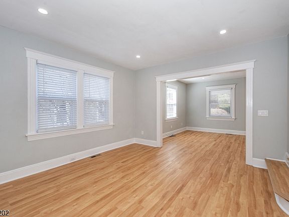 4th image of 46 Dunnell Rd