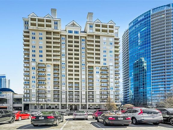 4th image of 3334 Peachtree Rd NE APT 1208